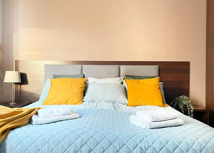 Comfy Apartment With Home Cinema Projector, Cracow\'S Heart