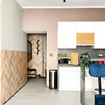 Comfy Apartment With Home Cinema Projector, Cracow\'S Heart