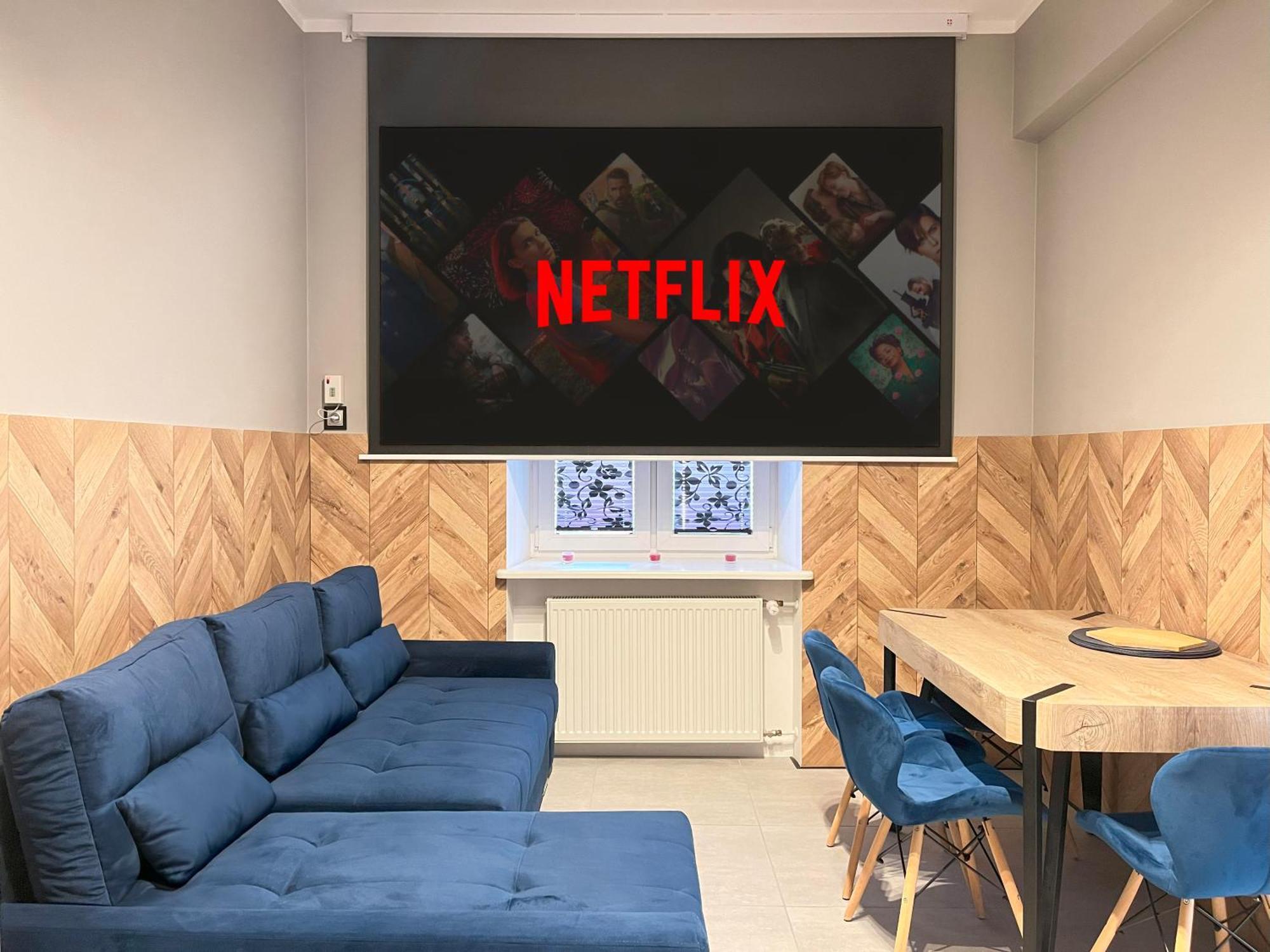 Comfy With Cinema Projector, Cracow's Heart Apartament Kraków
